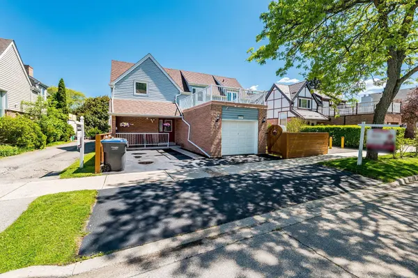 1157 Kos BLVD, Mississauga, ON L5J 4L3