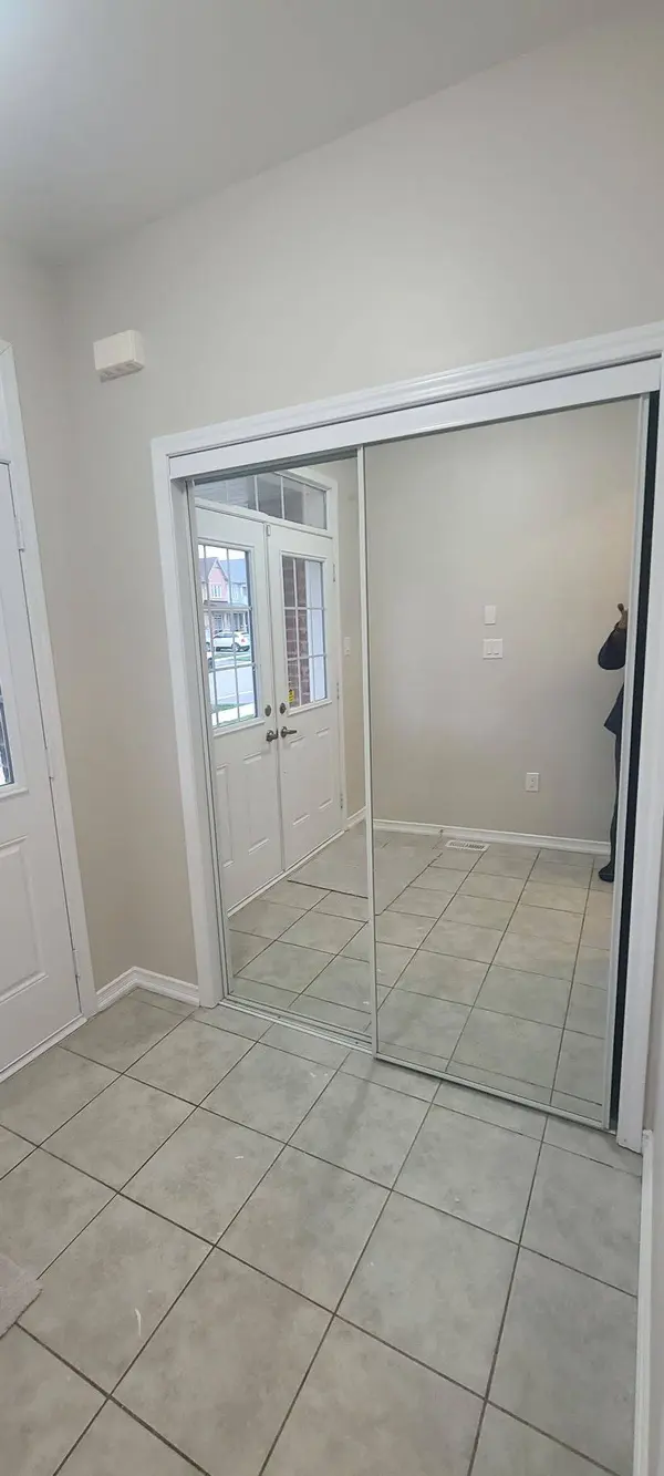 35 Sinden RD, Brantford, ON N3T 0P8