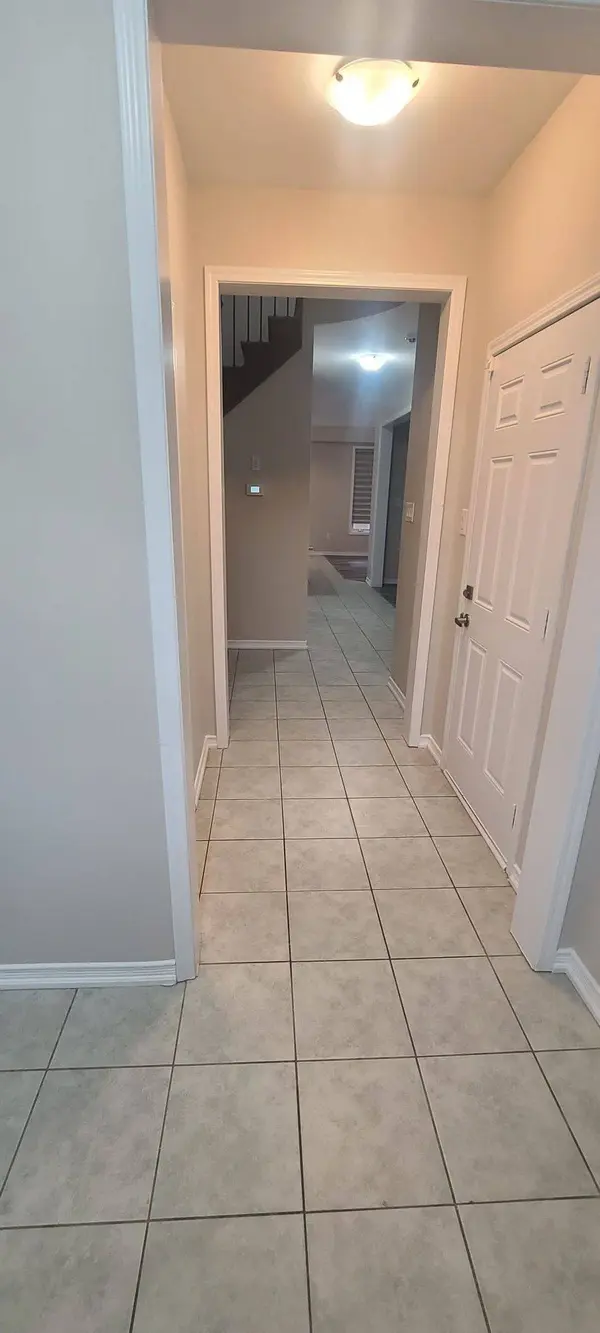 35 Sinden RD, Brantford, ON N3T 0P8