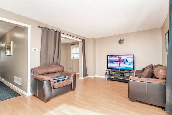 59 Skegby RD, Brampton, ON L6V 2T8