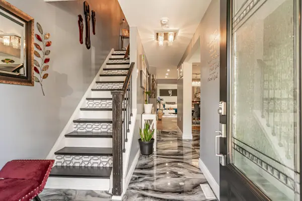 52 Charters RD, Brampton, ON L6V 2S5