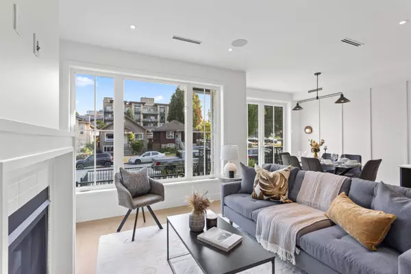 4315 Albert ST #1, Burnaby, BC V5C 2E9