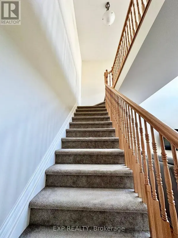 712 NAMUR STREET, Russell, ON K0A1W0