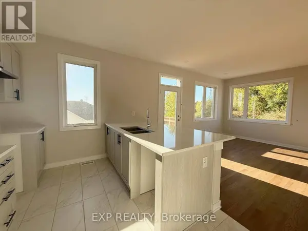 373 FALSETTO STREET, Ottawa, ON K1W0S6