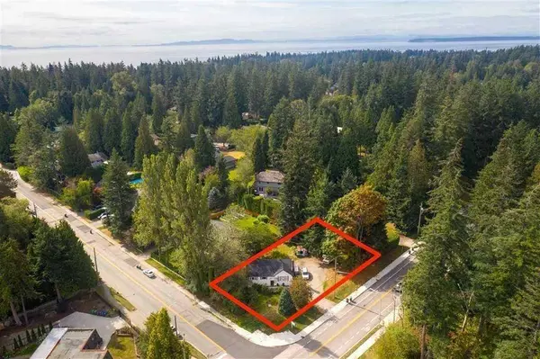 13590 20 AVE, Surrey, BC V4A 1Z6