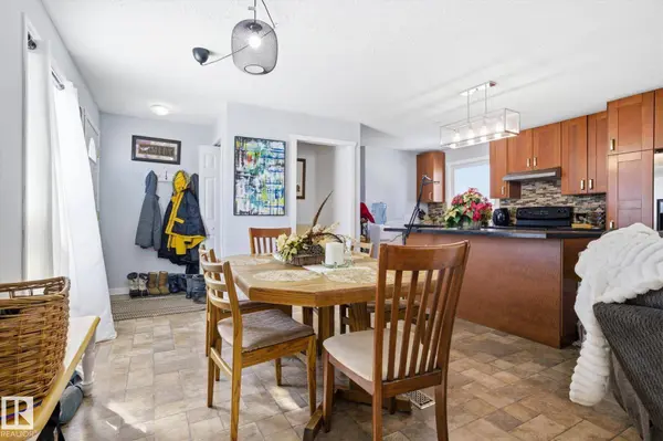 9009 102 AV, Morinville, AB T8R 1B5