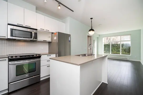 18818 68 AVE #227, Surrey, BC V4N 6K2
