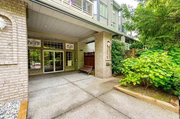 1215 Pacific ST #207, Coquitlam, BC V3B 7M4