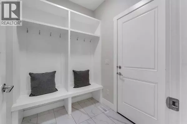 229 Walgrove Terrace SE, Calgary, AB T2X4E7