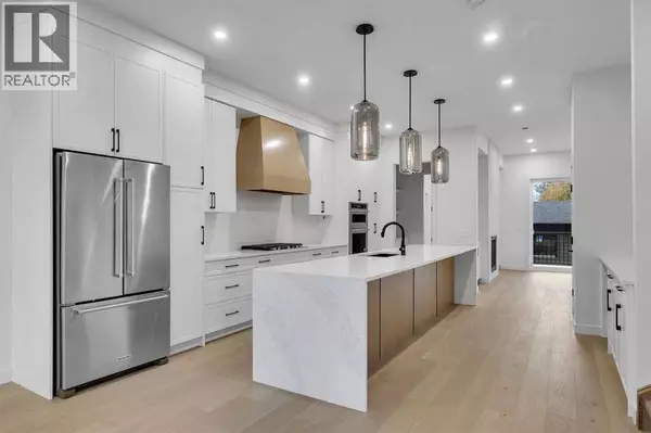 506 28 Avenue NW, Calgary, AB T2M2K8