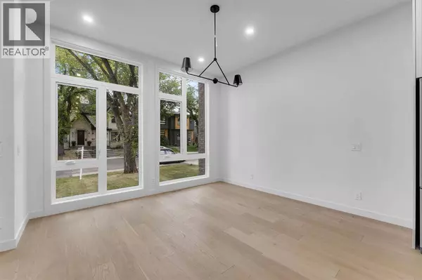 506 28 Avenue NW, Calgary, AB T2M2K8