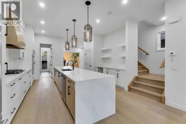 506 28 Avenue NW, Calgary, AB T2M2K8