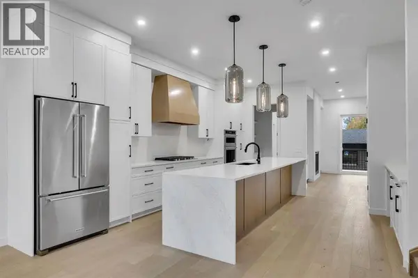 506 28 Avenue NW, Calgary, AB T2M2K8