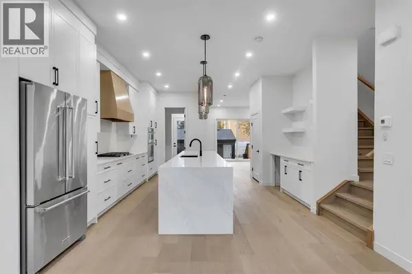 506 28 Avenue NW, Calgary, AB T2M2K8