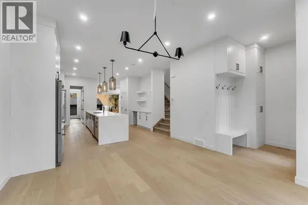 506 28 Avenue NW, Calgary, AB T2M2K8