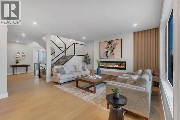 28 Spring Creek Point SW, Calgary, AB T3H6E2