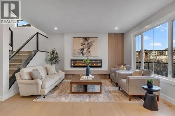 28 Spring Creek Point SW, Calgary, AB T3H6E2