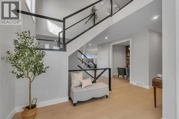 28 Spring Creek Point SW, Calgary, AB T3H6E2