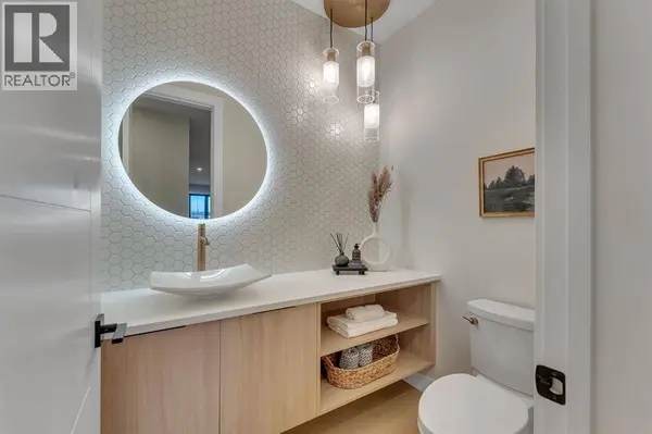 12 Spring Creek Point SW, Calgary, AB T3H6E2