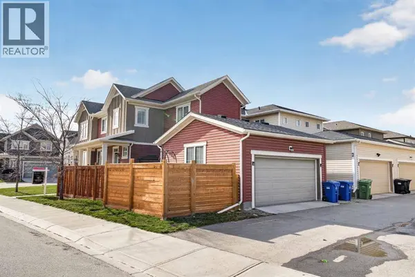 20 Carrington Circle NW, Calgary, AB T3P0Y6