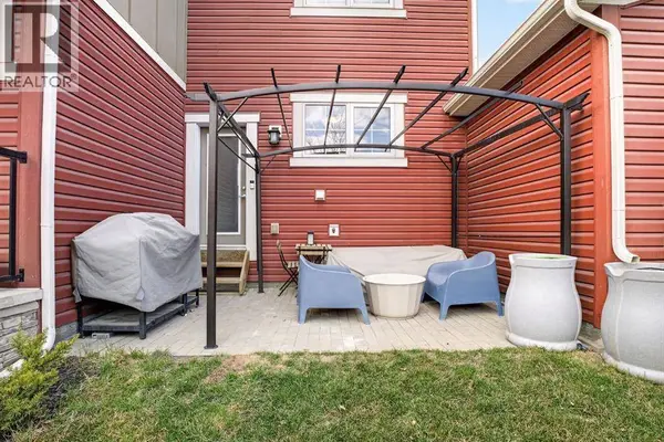 20 Carrington Circle NW, Calgary, AB T3P0Y6