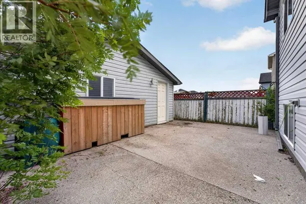171 Saddlemont Crescent NE, Calgary, AB T3J4R6