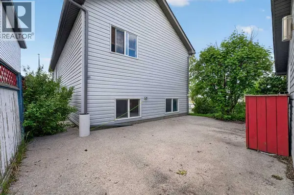 171 Saddlemont Crescent NE, Calgary, AB T3J4R6