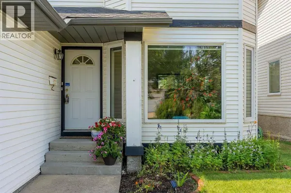 11 Arbour Summit Close NW, Calgary, AB T3G3W1