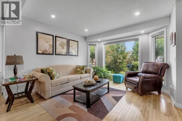 11 Arbour Summit Close NW, Calgary, AB T3G3W1