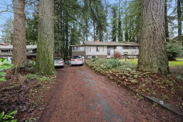 13630 60 AVE, Surrey, BC V3X 2M8