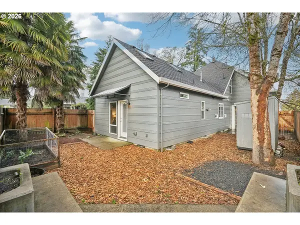 2220 17TH AVE, Forest Grove, OR 97116