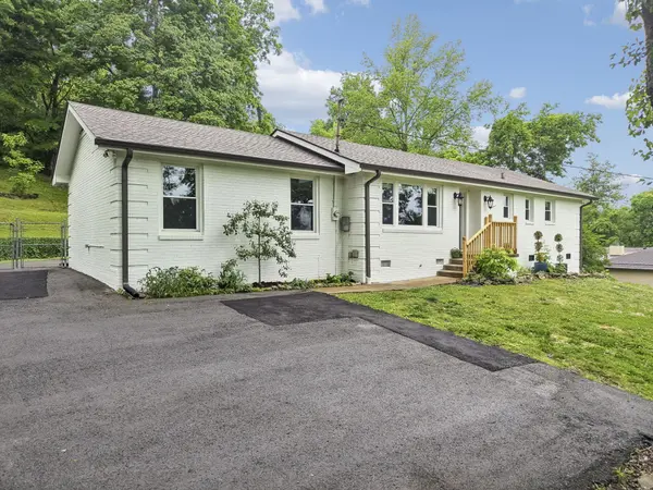 1276 Old Hillsboro Rd, Franklin, TN 37069-9129