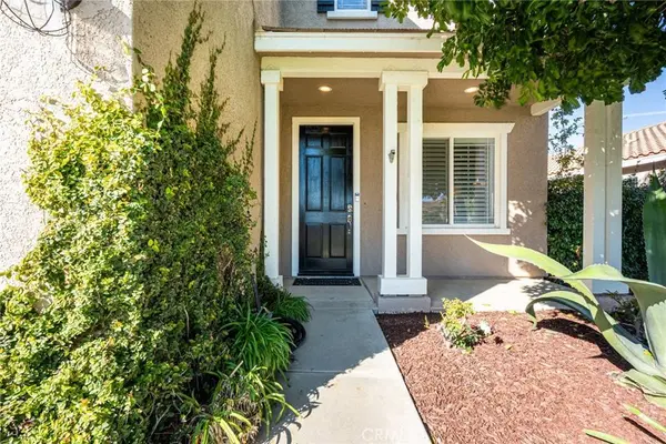 28201 Springvale LN, Castaic, CA 91384