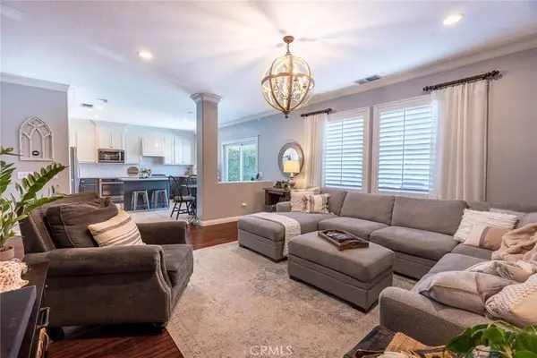 28201 Springvale LN, Castaic, CA 91384