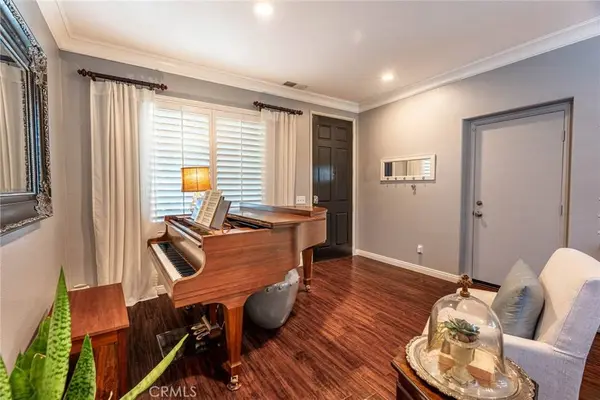 28201 Springvale LN, Castaic, CA 91384