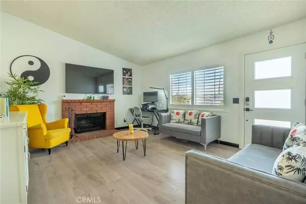 31679 Bobcat WAY, Castaic, CA 91384