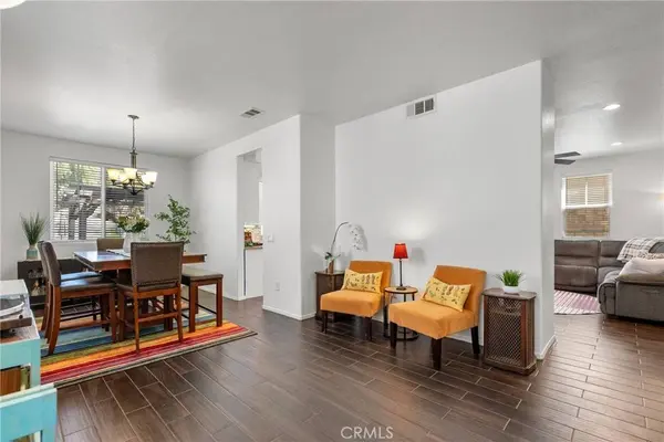 19933 Holly DR, Saugus, CA 91350