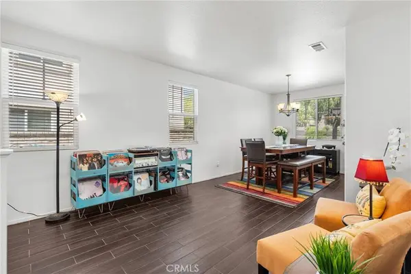 19933 Holly DR, Saugus, CA 91350