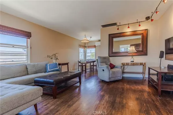 1017 W Santa Cruz ST, San Pedro, CA 90731