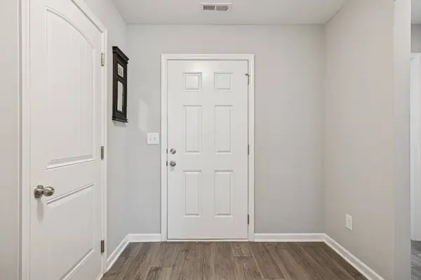 1166 Amber Hills dr, Ashland City, TN 37015