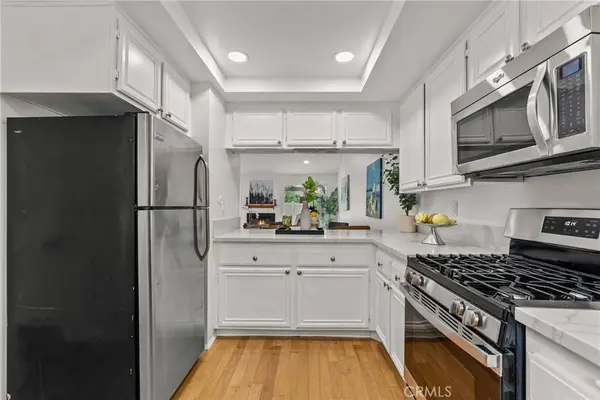 20038 Avenue Of The Oaks, Newhall, CA 91321