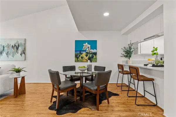 20038 Avenue Of The Oaks, Newhall, CA 91321
