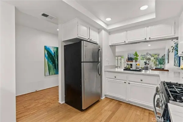 20038 Avenue Of The Oaks, Newhall, CA 91321