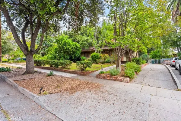 1180 N Catalina, Pasadena, CA 91104