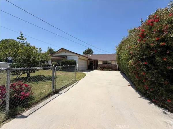 25259 De Wolfe, Newhall, CA 91321