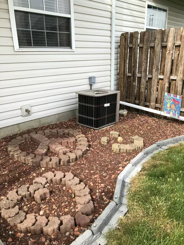 162 Mallard Pointe DR #162, Valparaiso, IN 46385