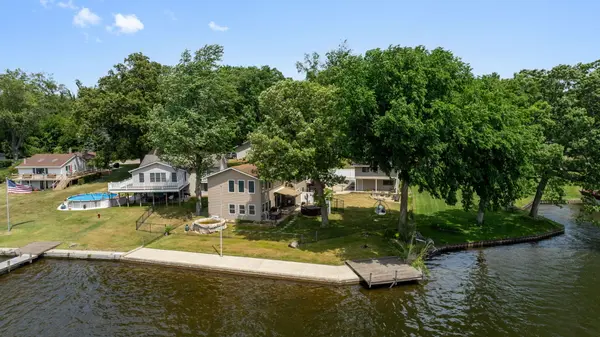 10478 Jefferson Rd, Osceola, IN 46561-9551