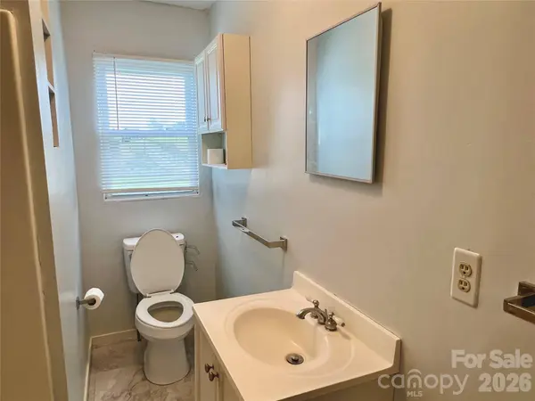 4264 NC 10 HWY W, Hickory, NC 28602