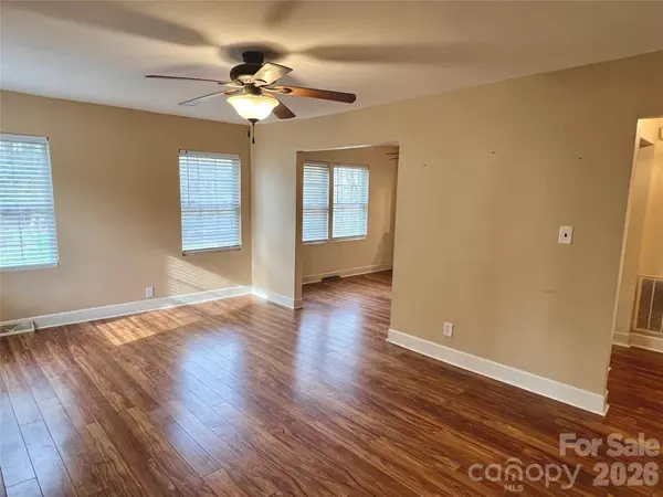 4264 NC 10 HWY W, Hickory, NC 28602