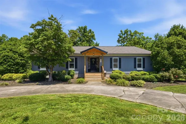 21 Eagle DR, Taylorsville, NC 28681